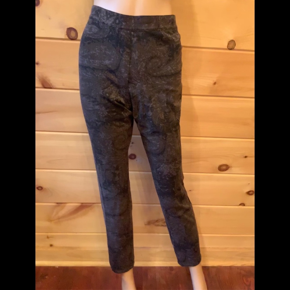 Soft Surroundings leggings,never worn, size L